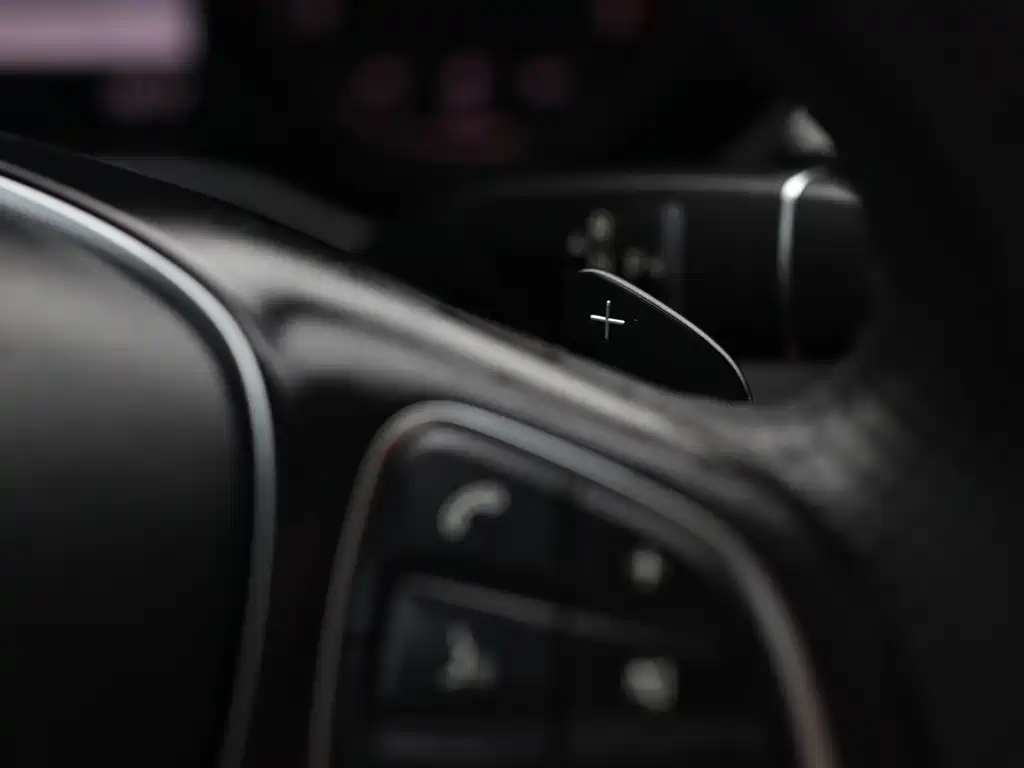 Mercedes-Benz C-Class — миниатюра 16