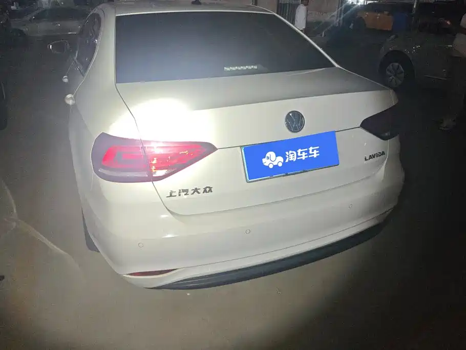 Volkswagen Lavida — миниатюра 4