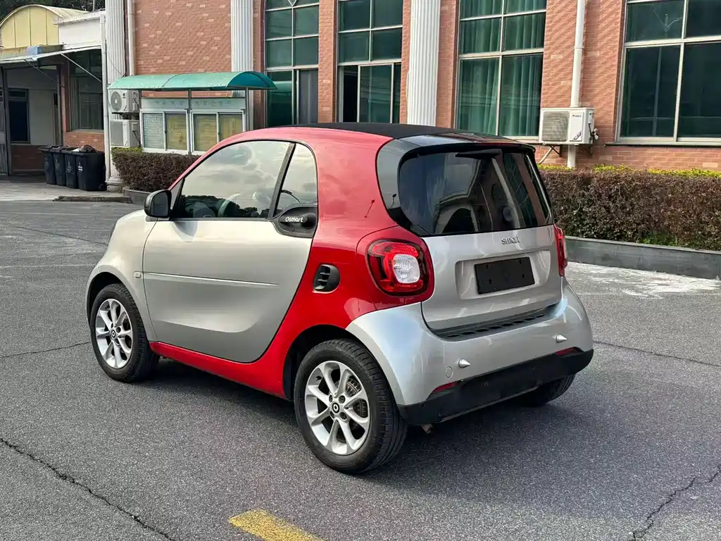 smart Smart Fortwo — миниатюра 7