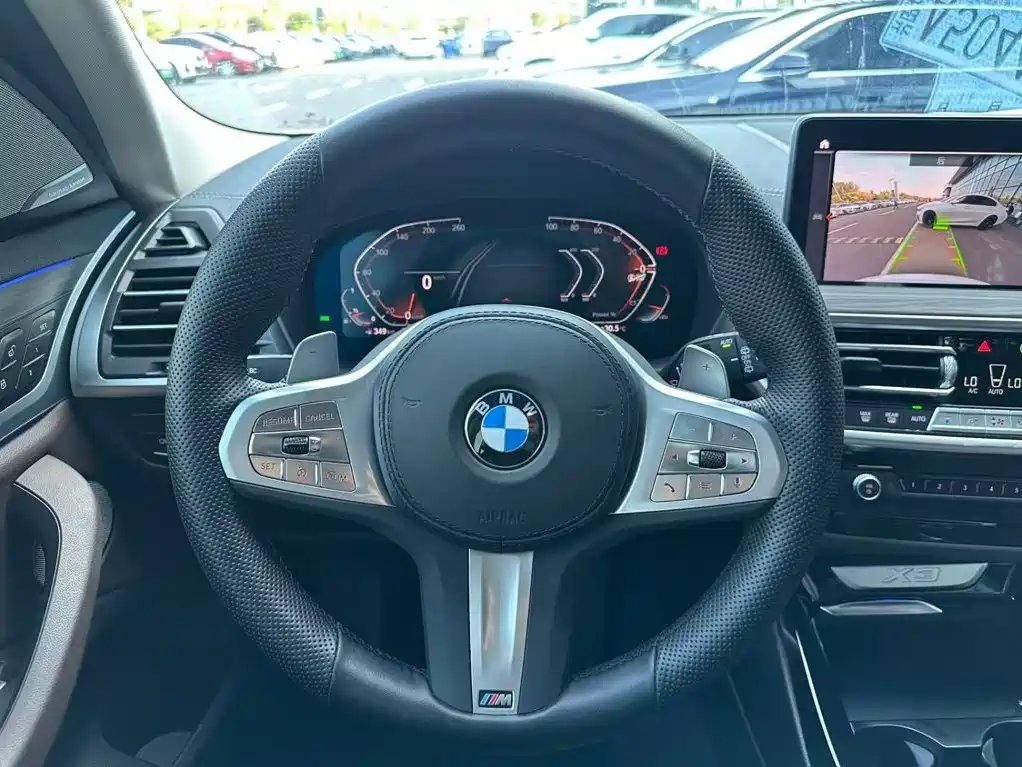 BMW X3 — миниатюра 11