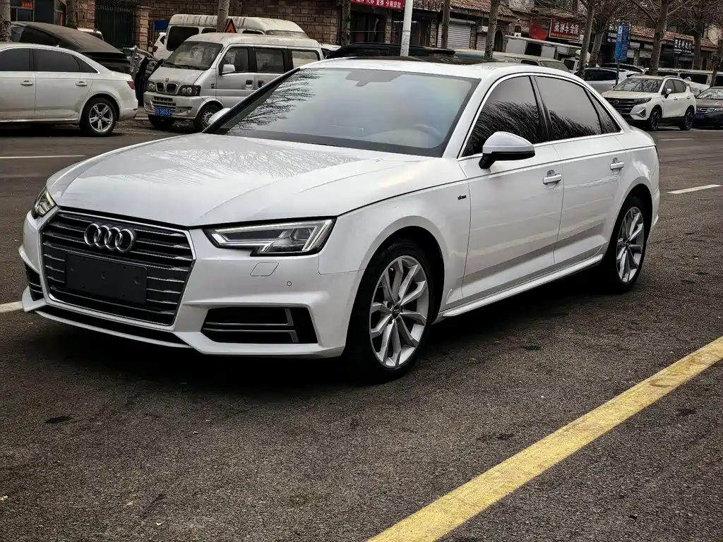 Audi A4L 2018