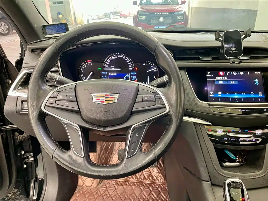 CADILLAC XT5