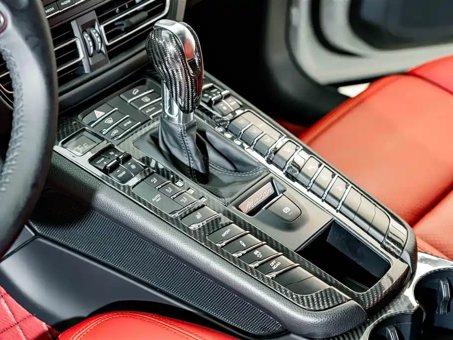 Porsche Macan — миниатюра 12