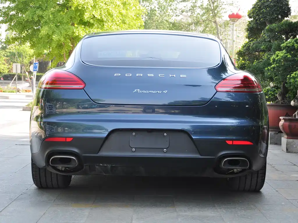 Porsche Panamera 2014 Panamera 4 3.0T