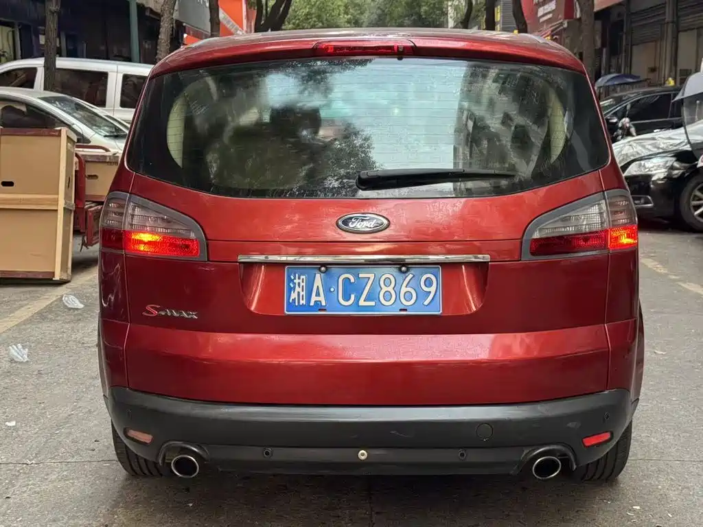 Ford Max — миниатюра 5
