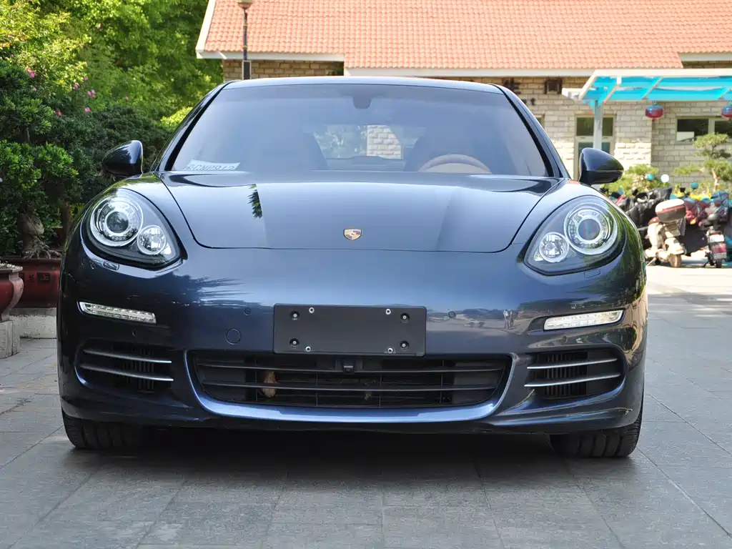 Porsche Panamera 2014 Panamera 4 3.0T