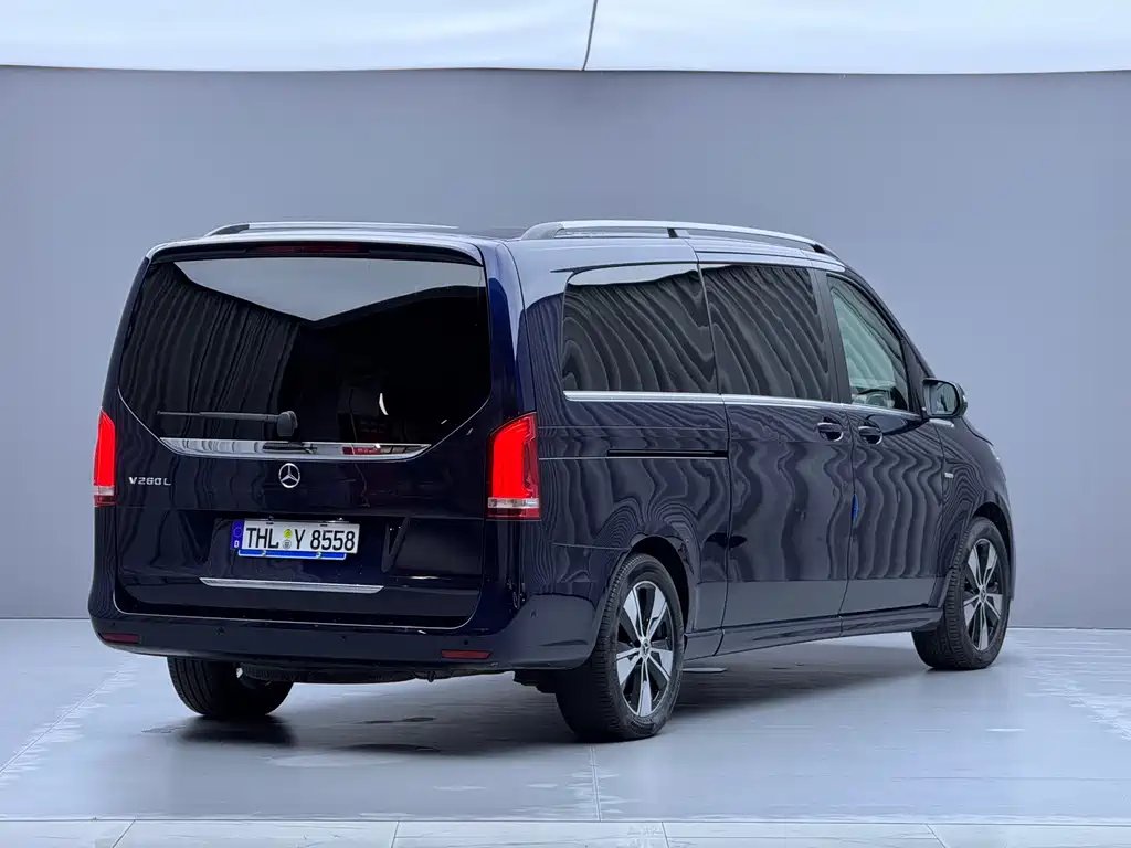 Mercedes-Benz V-Class — миниатюра 4