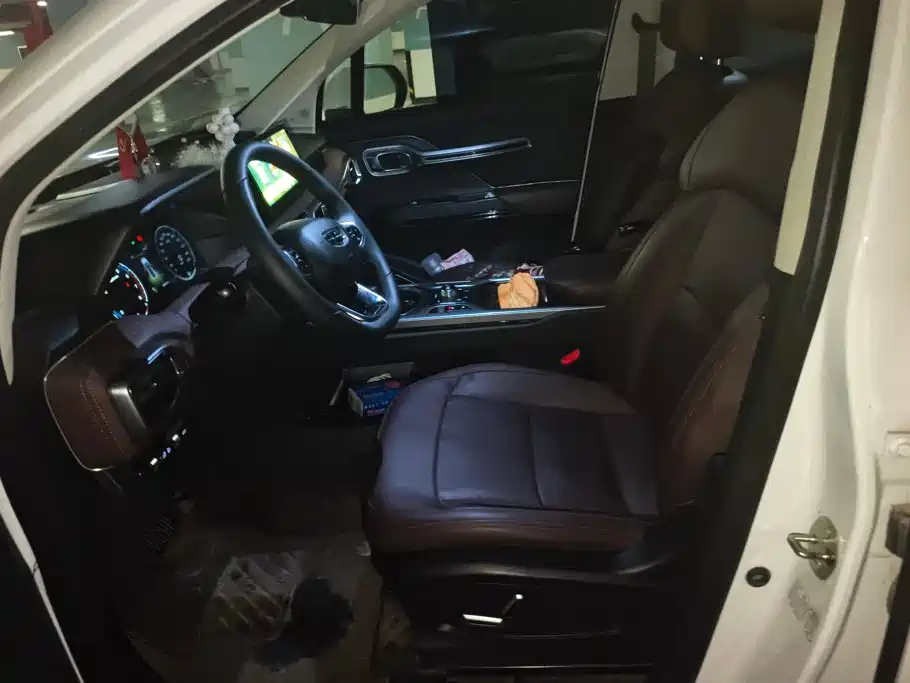 Geely Haoyue — миниатюра 9