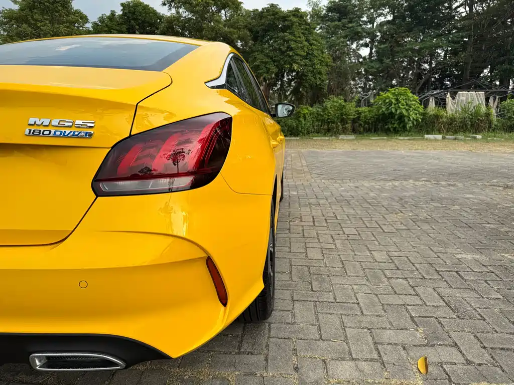 MG MG5 — миниатюра 9