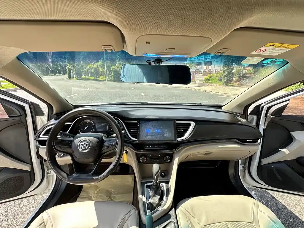 Buick Excelle — миниатюра 9