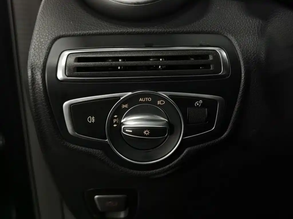 Mercedes-Benz GLC — миниатюра 21