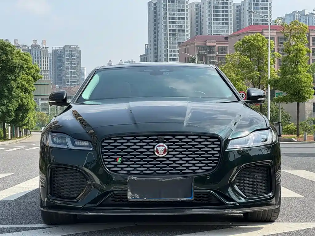 Jaguar XFL 2024 2.0T P250 Premium Luxury