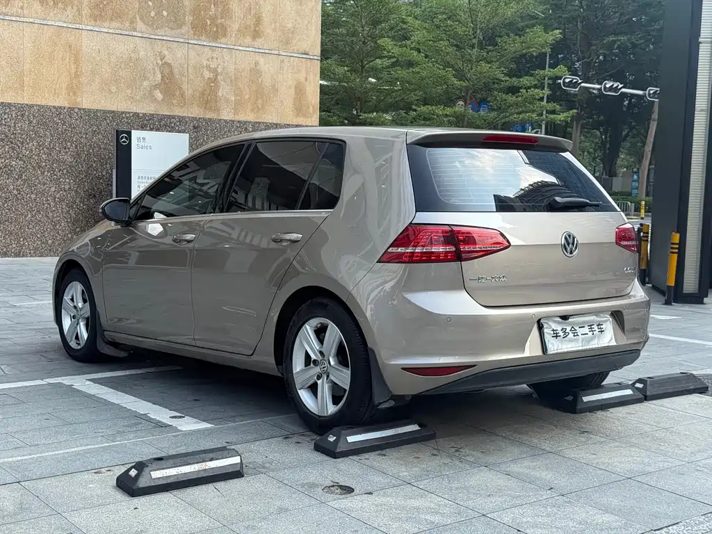 Volkswagen Golf — миниатюра 6