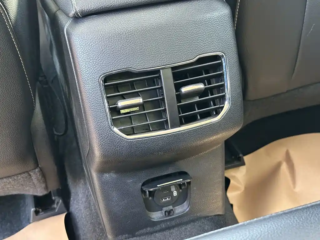Ford Mondeo — миниатюра 23