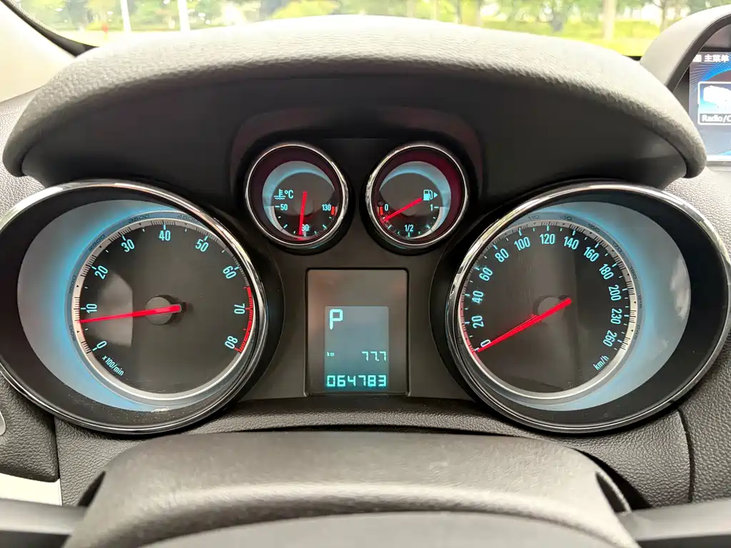 Buick Encore — миниатюра 8