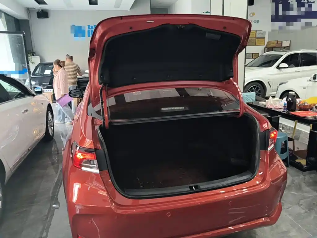 Toyota Corolla — миниатюра 19