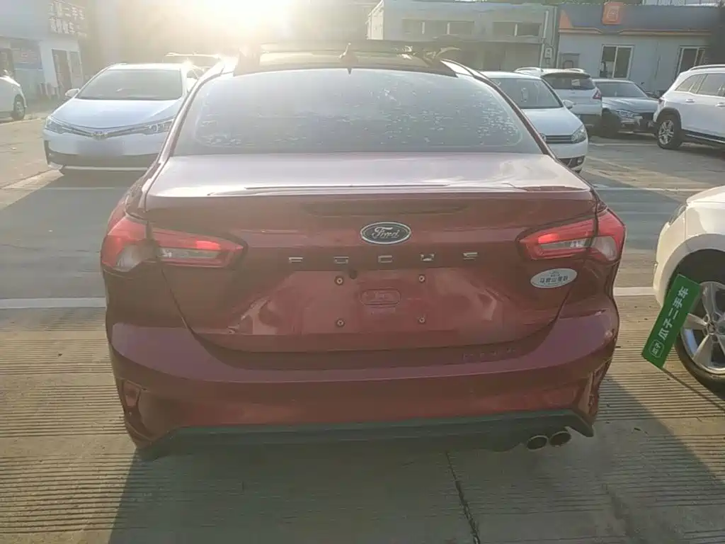 Ford Focus — миниатюра 6