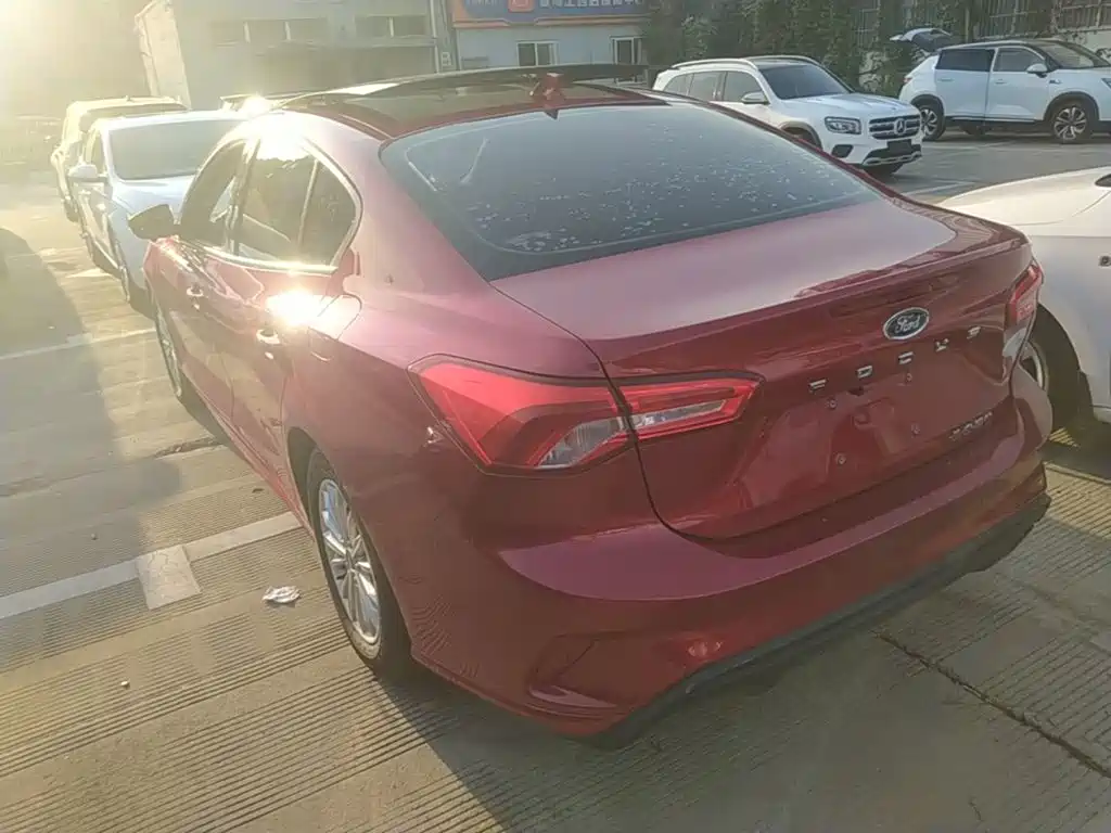 Ford Focus — миниатюра 5