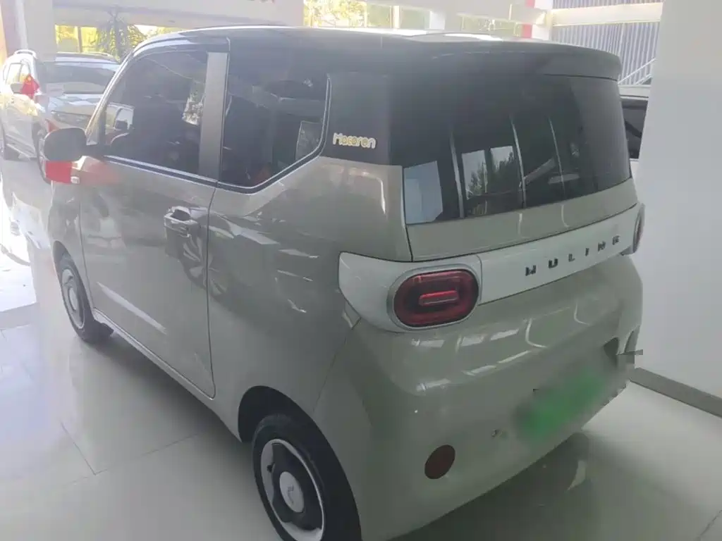 Wuling MINIEV — миниатюра 5