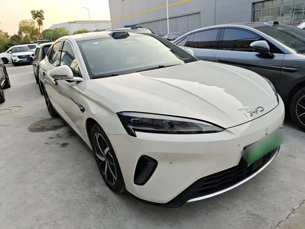 BYD Seal 07 DM-i — миниатюра 4
