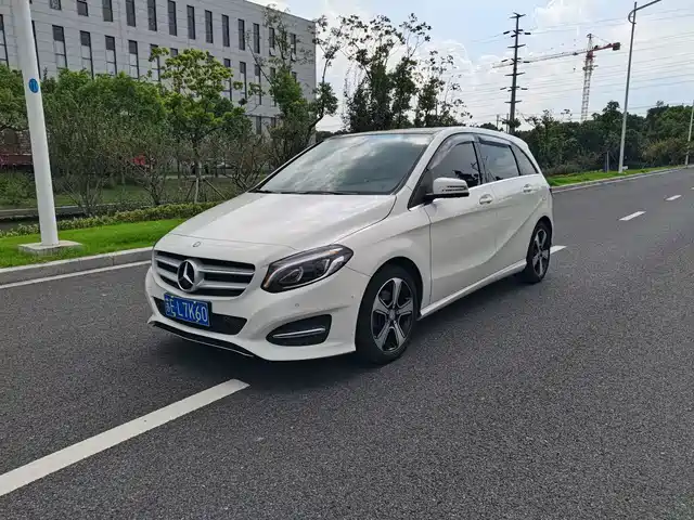 MERCEDES-BENZ  B CLASS 2016