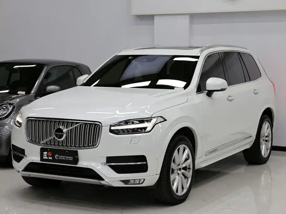 Volvo XC90 — миниатюра 21