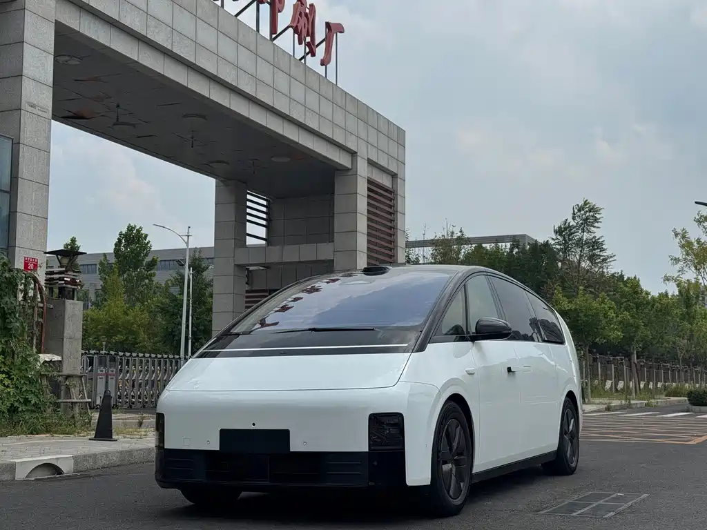 Li Auto Li MEGA
