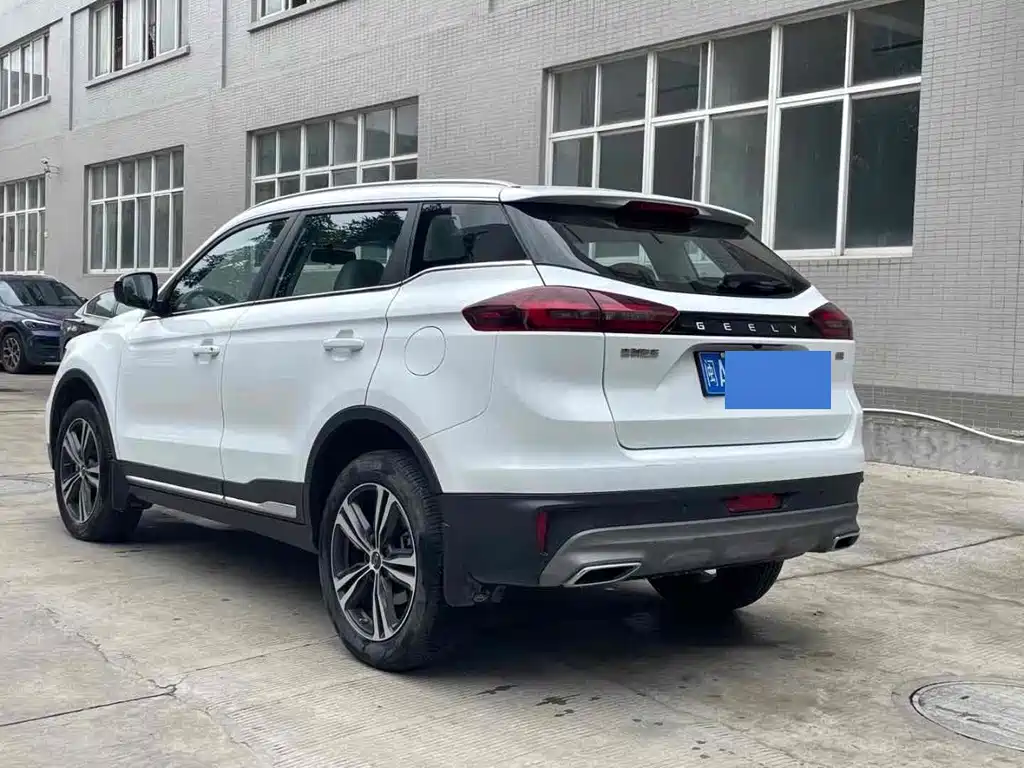 Geely Boyue — миниатюра 3