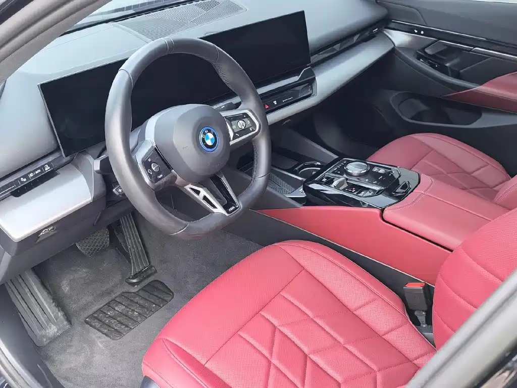 BMW i5 — миниатюра 7