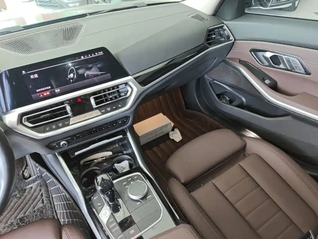 BMW 3 Series — миниатюра 13