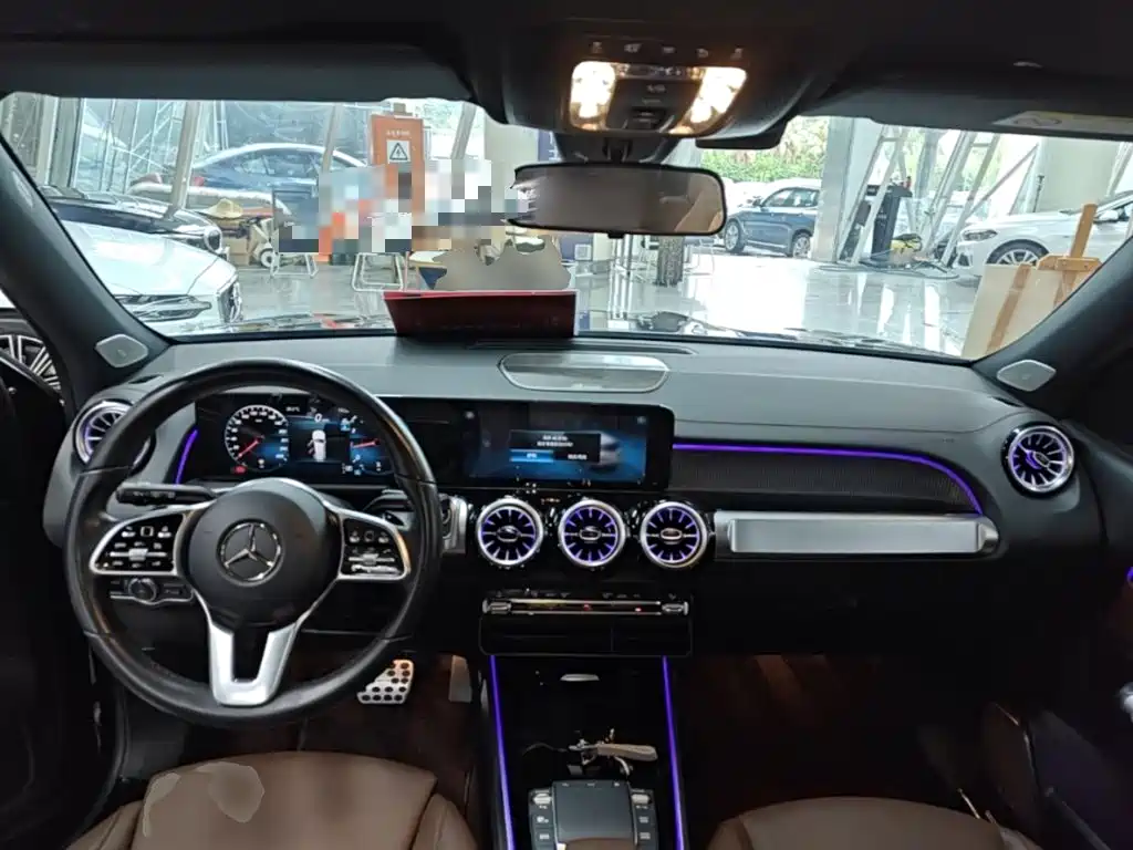 Mercedes-Benz GLB — миниатюра 10
