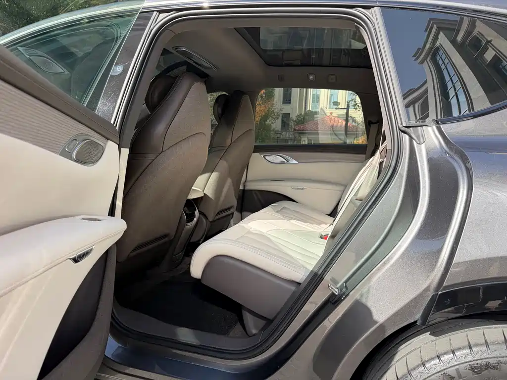 ZHIJI AUTOMOBILE ZHIJI LS7