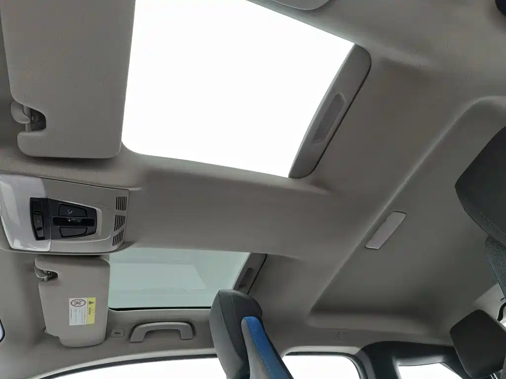 BMW i3 (Import) — миниатюра 14