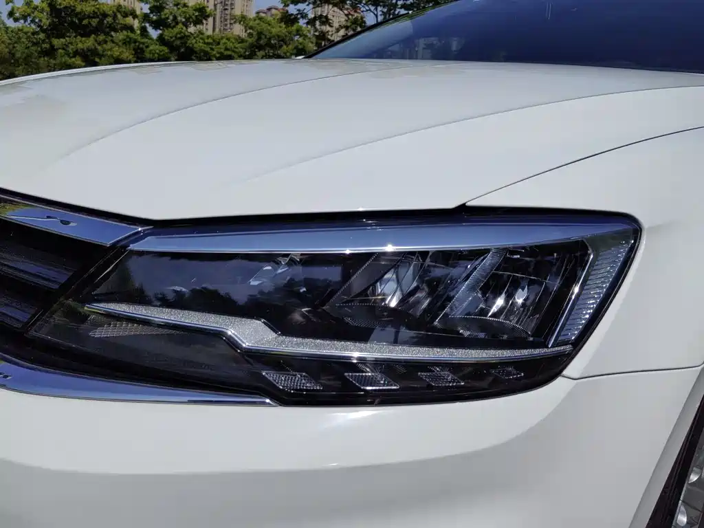Volkswagen Lamando 2019 230TSI DSG VI