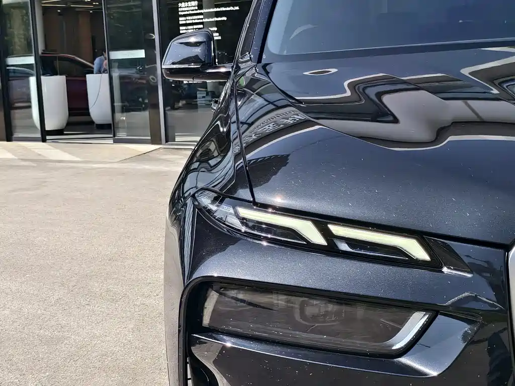 BMW X7 2024 xDrive40i Lead Luxury