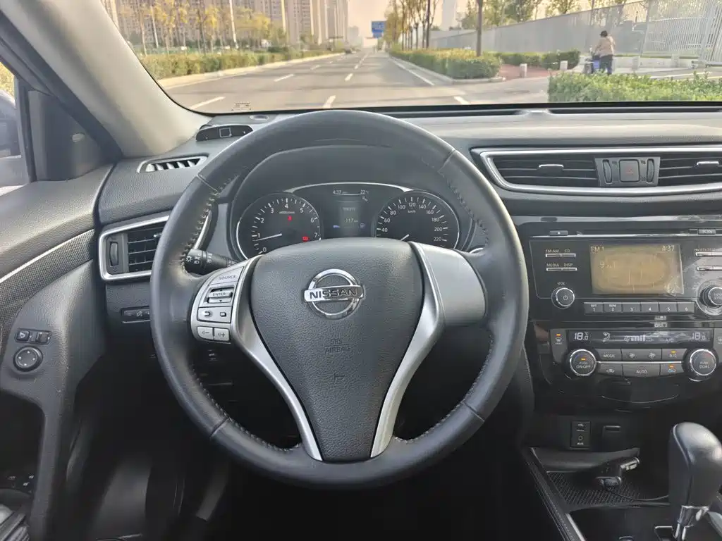 Nissan X-Trail — миниатюра 3