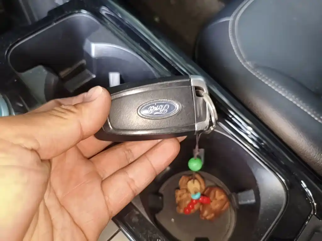 Ford Explorer — миниатюра 9