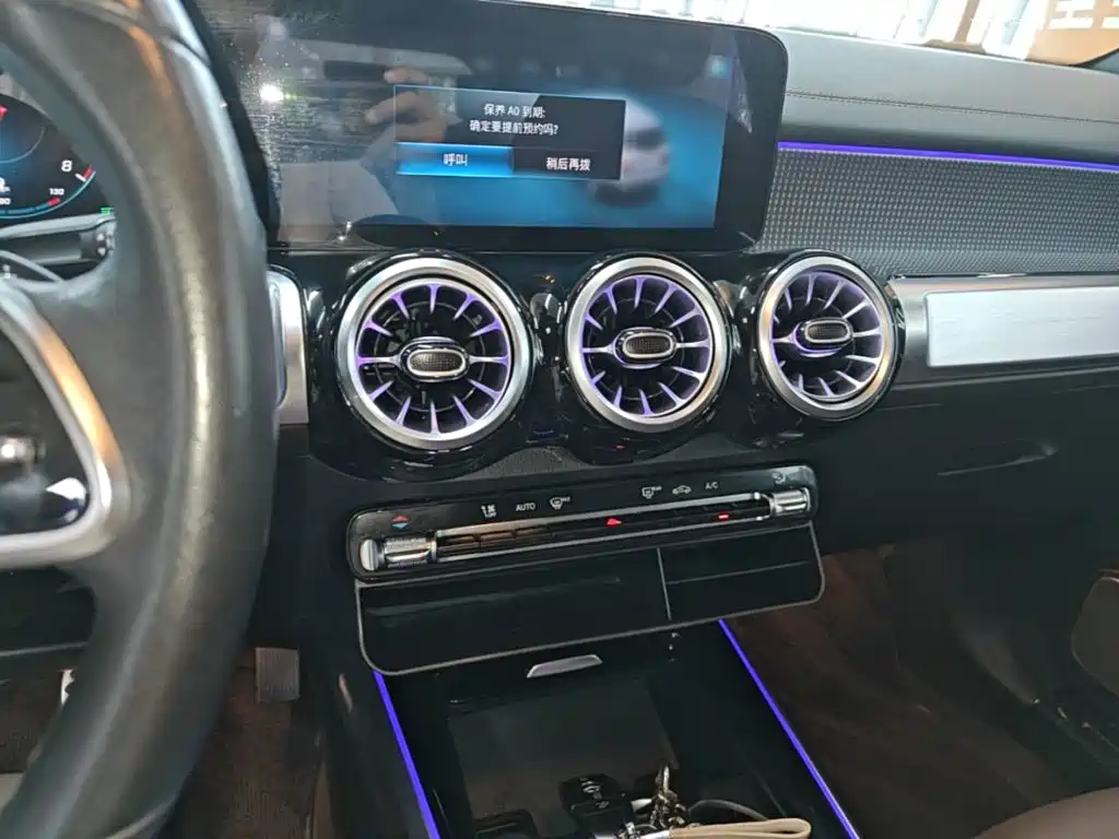 Mercedes-Benz GLB — миниатюра 13