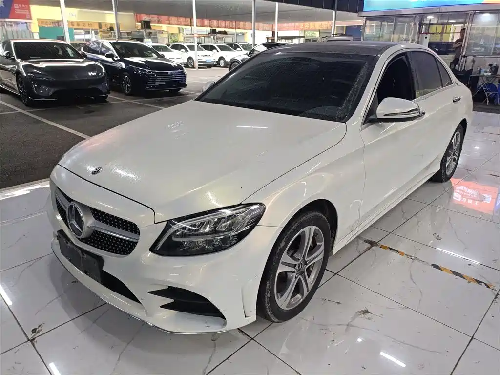 Mercedes-Benz C-Class 2021