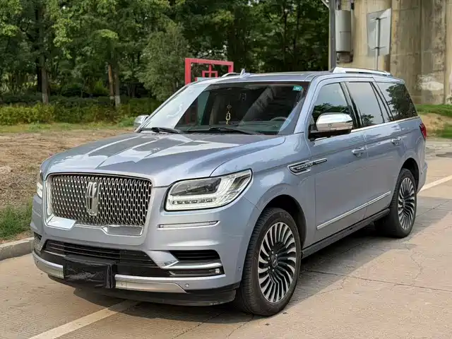 2020 Lincoln Navigator