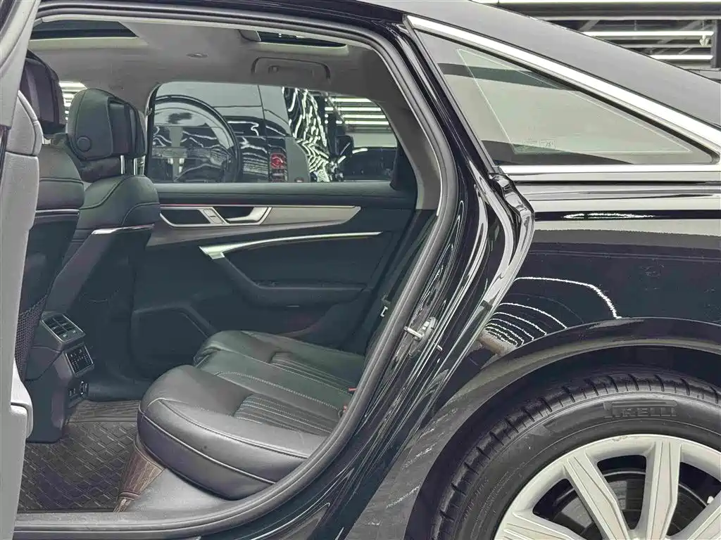 Audi A6L — миниатюра 8