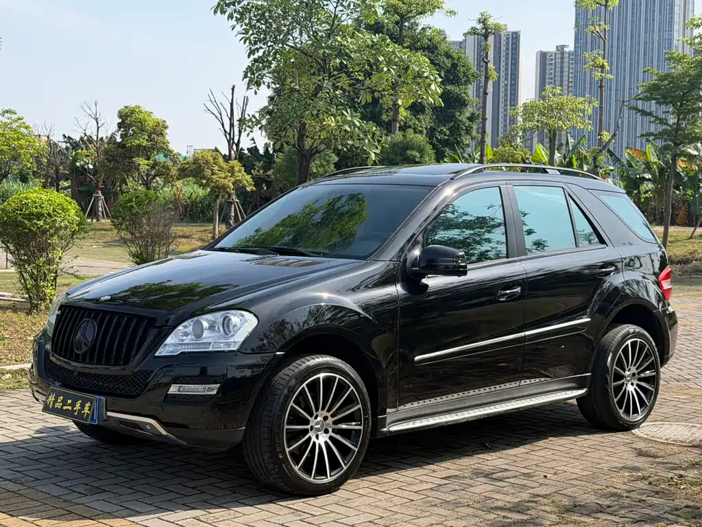 Mercedes-Benz M-Class 2011