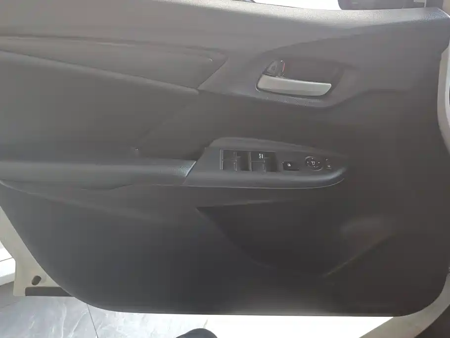 Honda Fit — миниатюра 7