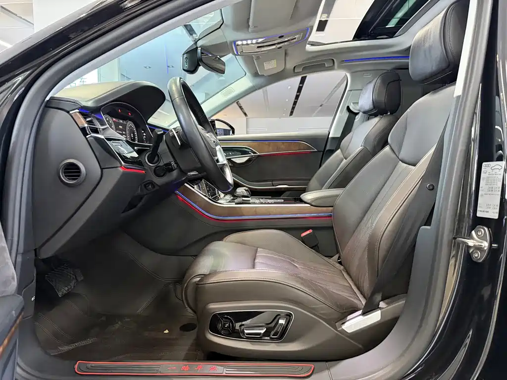 Audi A8 — миниатюра 6