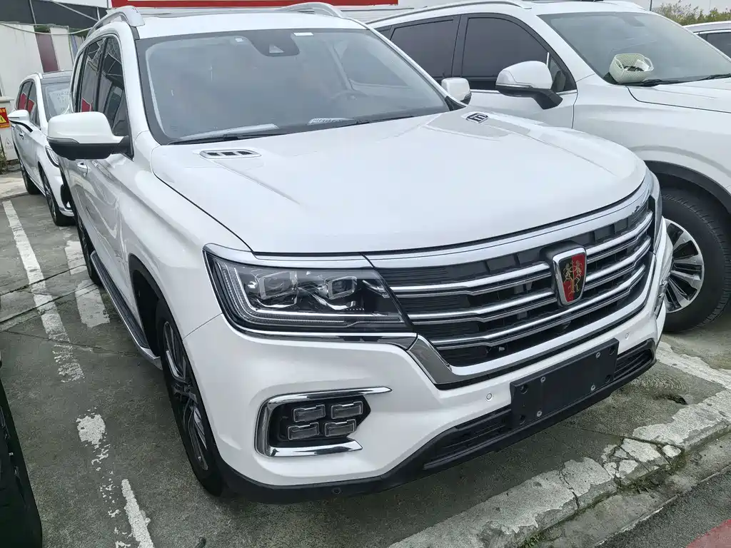 ROEWE RX8
