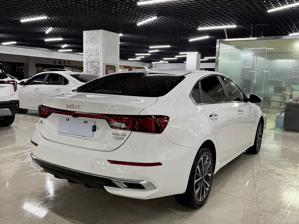 Kia K3 — миниатюра 4