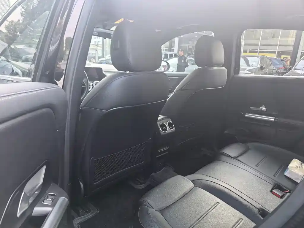 Mercedes-Benz EQA — миниатюра 6