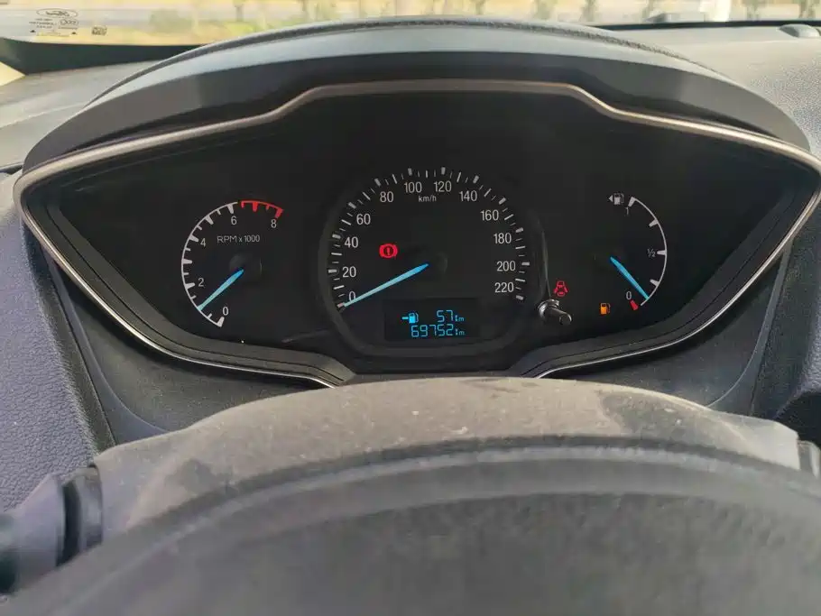 Ford Escort — миниатюра 14
