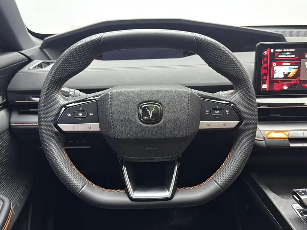 Changan UNI-V iDD — миниатюра 9