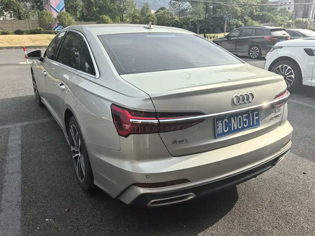 Audi A6L — миниатюра 9